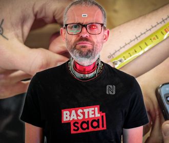 Bastelsaal: Von praktisch bis bizarr: Thomas zeigt seine Körper-Mods