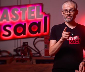 Bastelsaal: Warum wir jetzt auf Englisch produzieren | Ein großer Schritt für den Bastelsaal